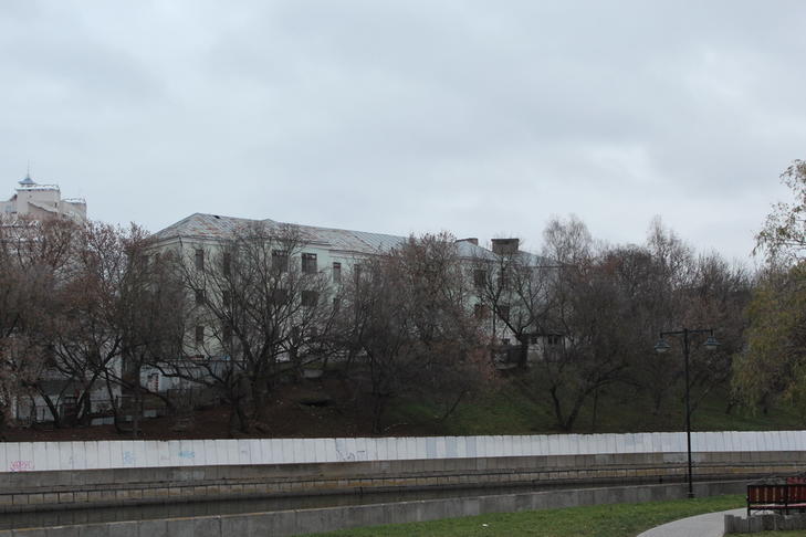 Монастырь Троицкий базилианок: жилой корпус