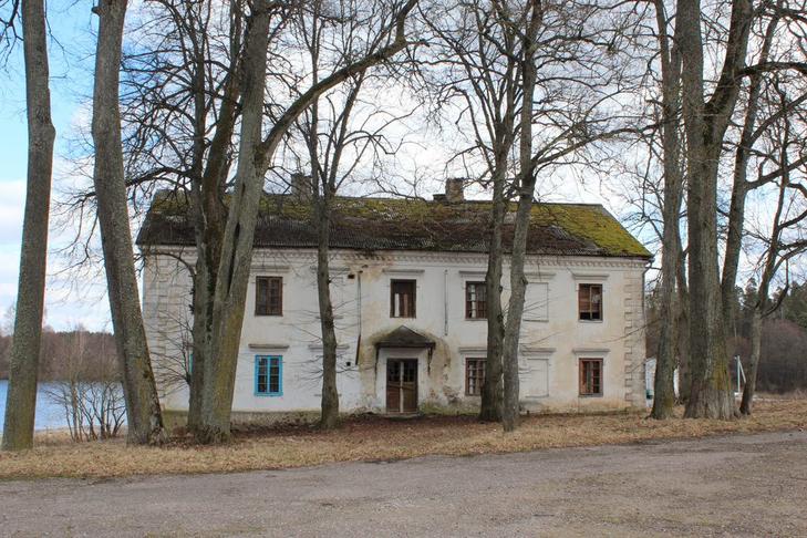 Усадьба Уместовских: флигель правый