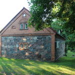 Усадьба Сулистровских: амбар (Комарово), июнь 2016