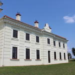 Дворец Сапег: брама (Ружаны), июль 2012